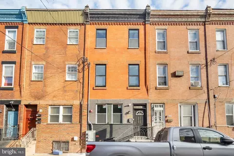 2113 S 15th St, Philadelphia, PA 19145