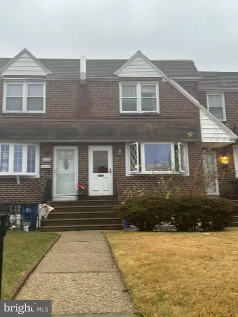 8733 Ditman St, Philadelphia, PA 19136