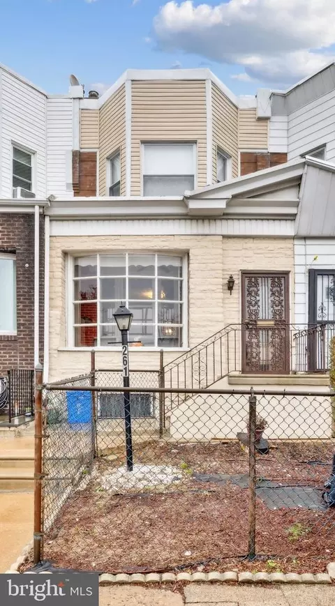 261 S 63rd St, Philadelphia, PA 19139