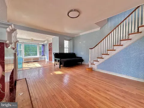 6718 Cobbs Creek Pkwy, Philadelphia, PA 19142