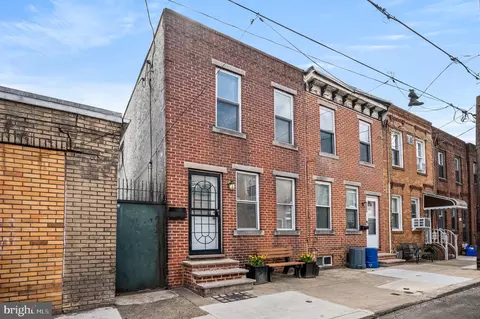 802 Watkins St, Philadelphia, PA 19148