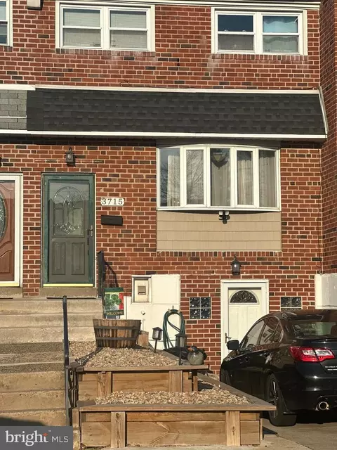3715 Academy Rd, Philadelphia, PA 19154