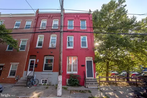 738 N 38th St, Philadelphia, PA 19104