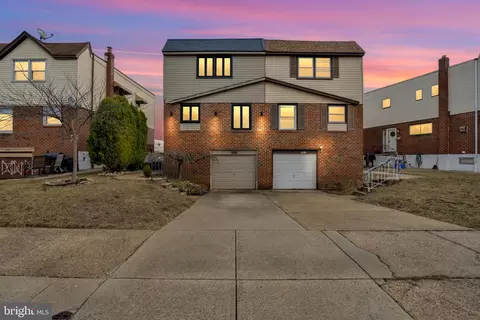8813 Macon St, Philadelphia, PA 19152