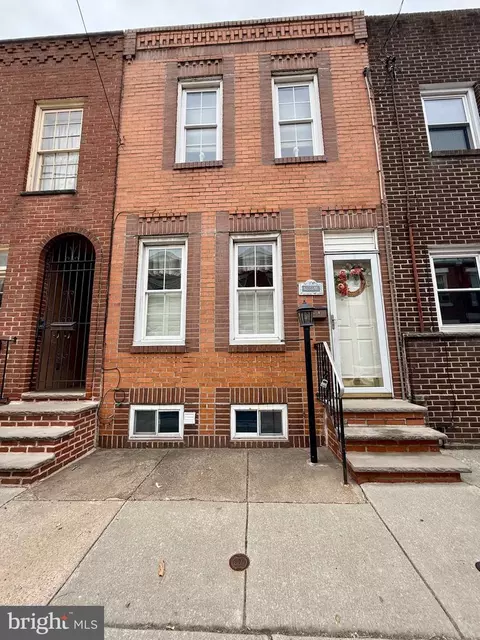 358 Tree St, Philadelphia, PA 19148