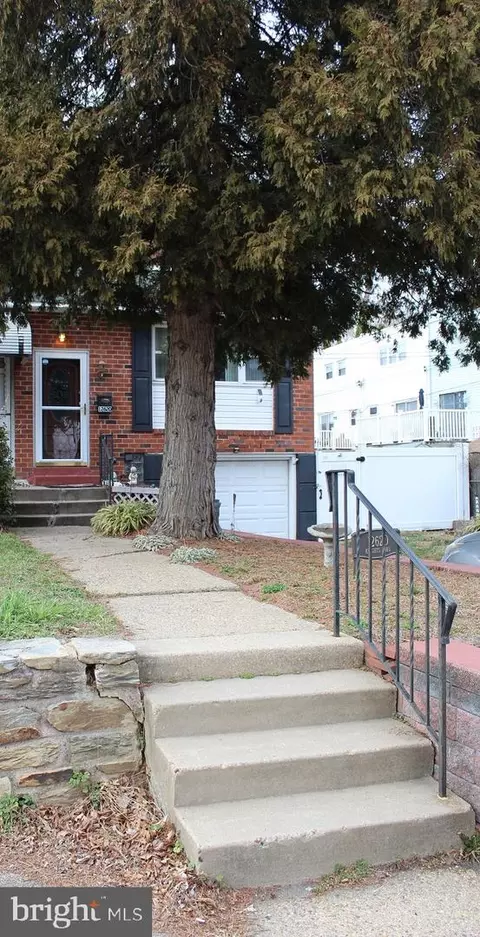 12620 Knights Rd, Philadelphia, PA 19154
