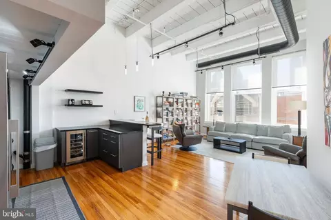 1027 31 Arch St #404, Philadelphia, PA 19107