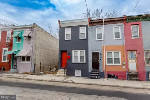 3827 Melon St, Philadelphia, PA 19104