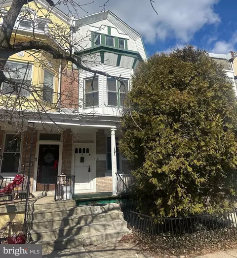 121 W Sharpnack St, Philadelphia, PA 19119
