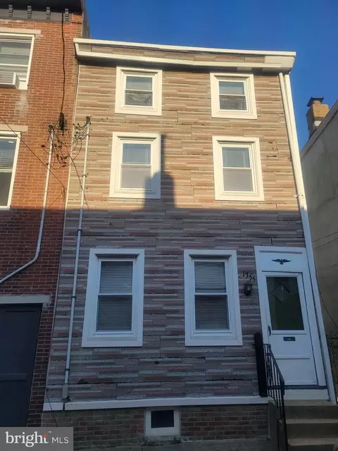 1355 E Hewson St, Philadelphia, PA 19125