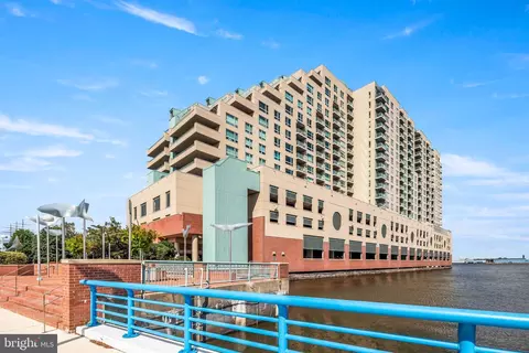 717 S Chris Columbus Blvd #1214, Philadelphia, PA 19147