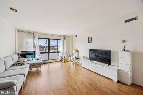 7600 E Roosevelt Blvd #408, Philadelphia, PA 19152
