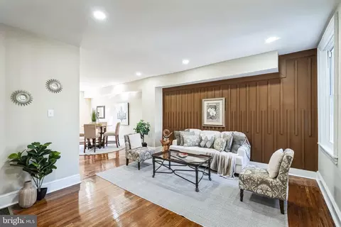 4740 Sansom St, Philadelphia, PA 19139