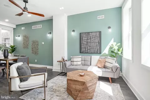 825 E Thompson St, Philadelphia, PA 19125