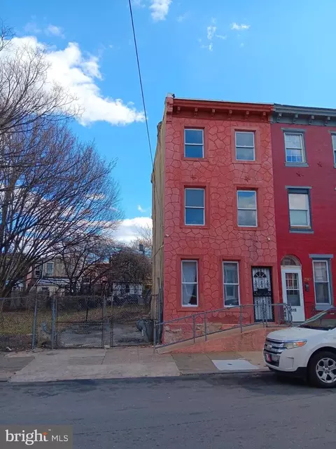 2921 N Fairhill St, Philadelphia, PA 19133