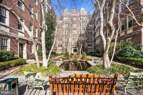 349 S 47th St #A310, Philadelphia, PA 19143