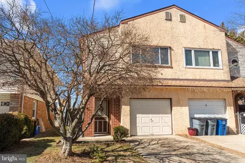 9234 Ditman St, Philadelphia, PA 19114