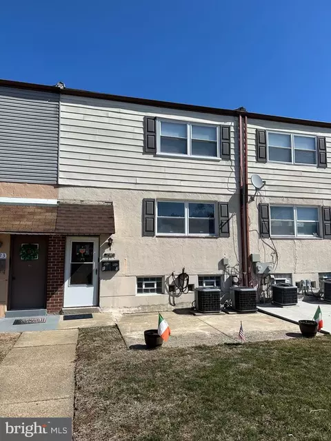 4425 Strahle St, Philadelphia, PA 19136