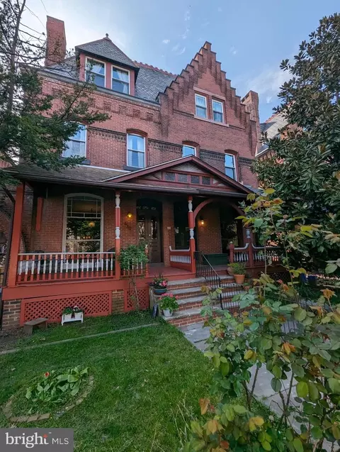 430 S 42nd St, Philadelphia, PA 19104