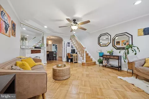 2219 N Hobart St, Philadelphia, PA 19131