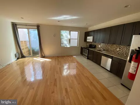 408 N Wiota St, Philadelphia, PA 19104