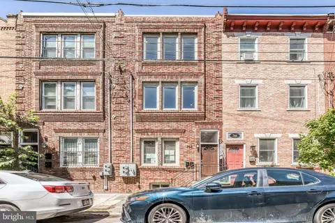 768 S 15th St #B, Philadelphia, PA 19146