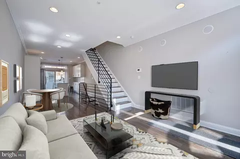 2834 Agate St, Philadelphia, PA 19134