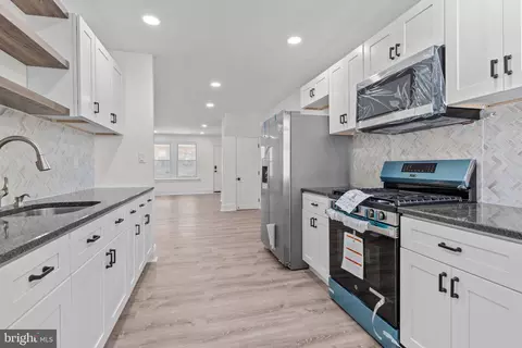 211 W Sulis St, Philadelphia, PA 19120