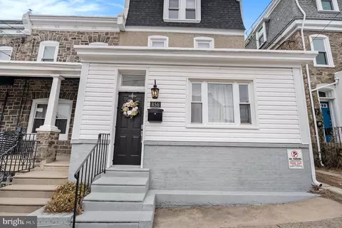 456 Shurs Ln, Philadelphia, PA 19128