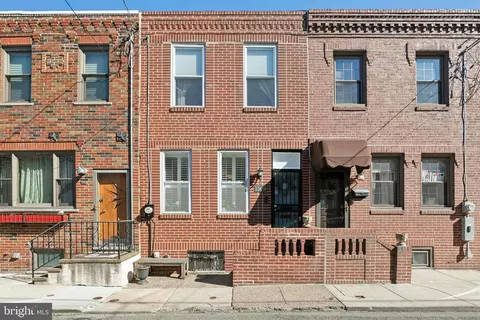 1909 S Warnock St, Philadelphia, PA 19148