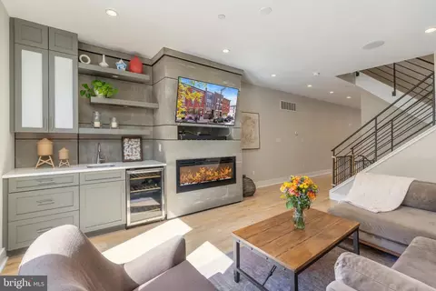1438 Dickinson St, Philadelphia, PA 19146