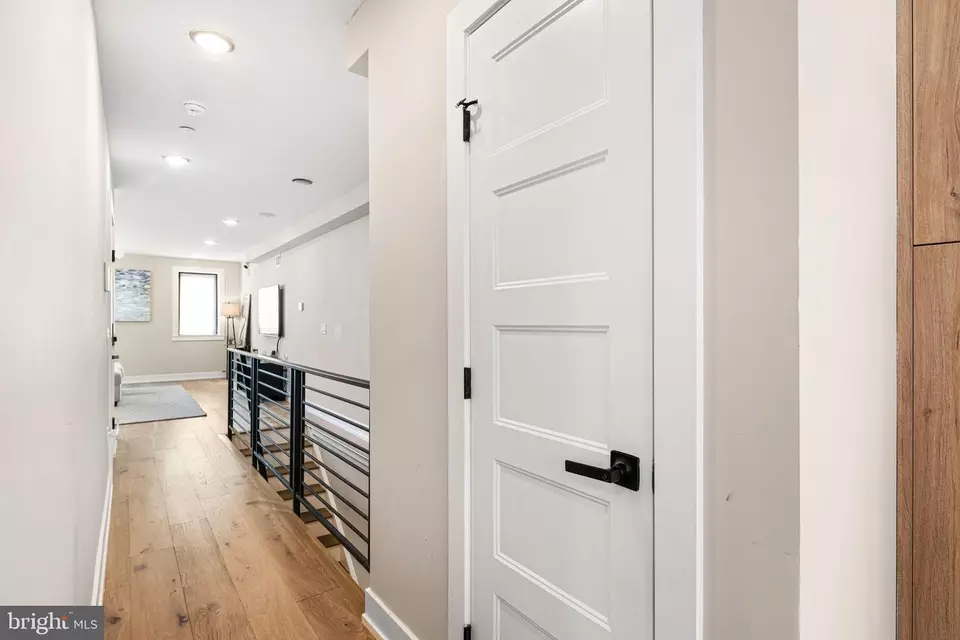  1525 Catharine St #1, Philadelphia, PA 19146 photo 2