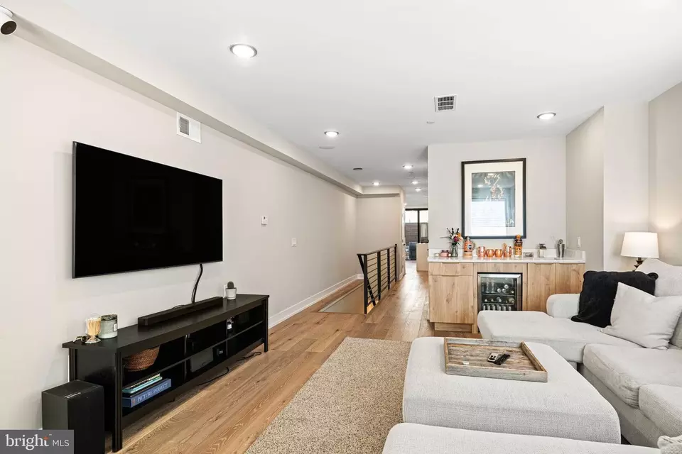  1525 Catharine St #1, Philadelphia, PA 19146 photo 11