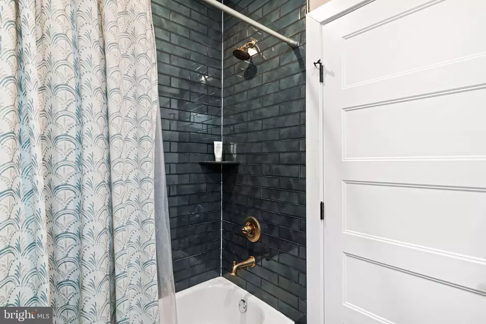  1525 Catharine St #1, Philadelphia, PA 19146 photo 17