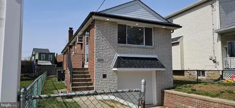 7226 Bingham St, Philadelphia, PA 19111