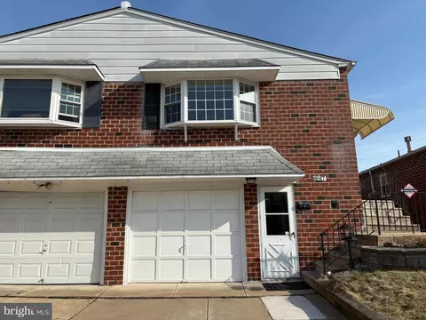 8517 Ridgeway St, Philadelphia, PA 19111