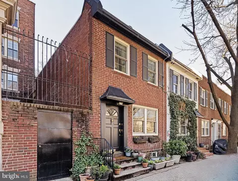 2320 Pine St, Philadelphia, PA 19103