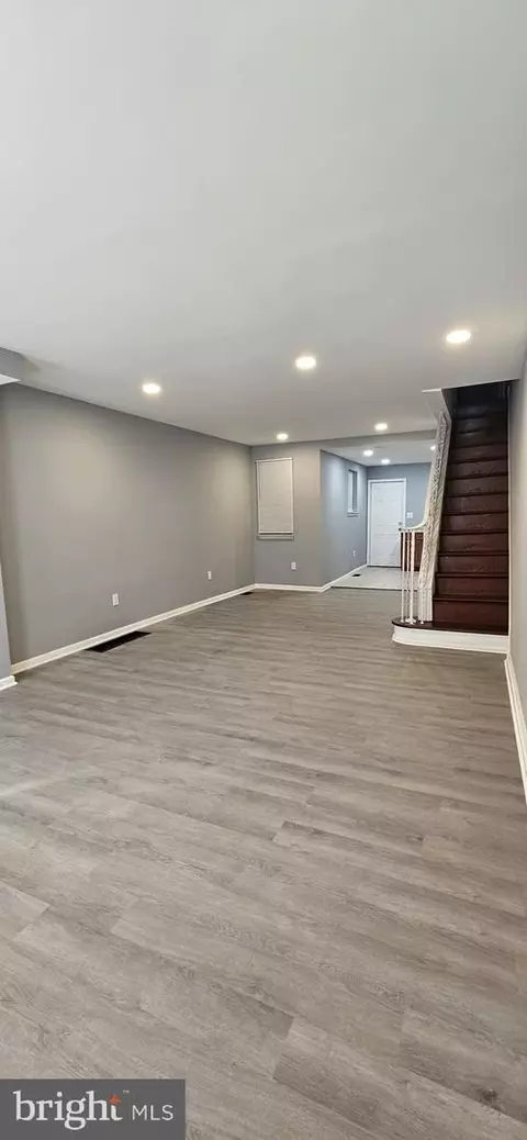 719 E Hilton St, Philadelphia, PA 19134