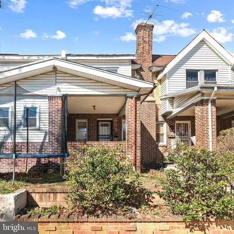 5862 N 6th St, Philadelphia, PA 19120