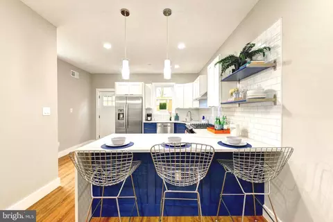 135 E Springer St, Philadelphia, PA 19119