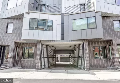 825 N Orkney St, Philadelphia, PA 19123