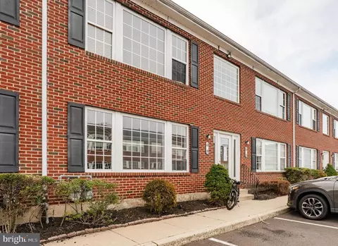 9228 38 Blue Grass Rd #39, Philadelphia, PA 19114
