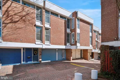 11 University Mews, Philadelphia, PA 19104