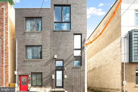 550 E Hewson St, Philadelphia, PA 19125
