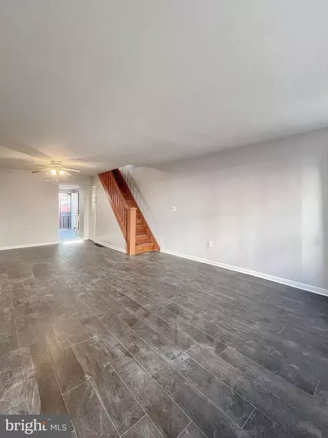 422 Durfor St, Philadelphia, PA 19148