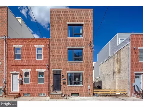 1725 Latona St, Philadelphia, PA 19146