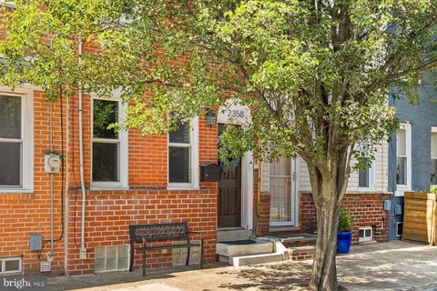 2358 E Letterly St, Philadelphia, PA 19125