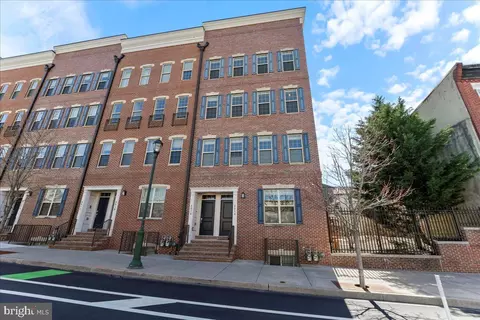 2516 South St, Philadelphia, PA 19146