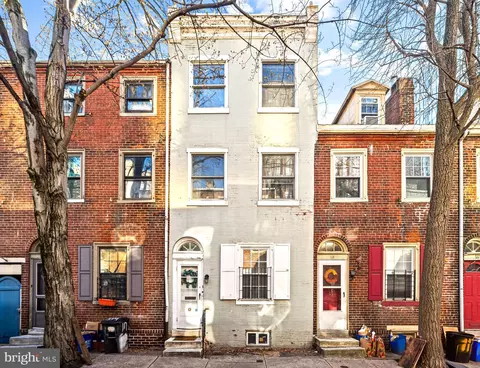 115 N Mole St, Philadelphia, PA 19102