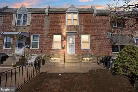 639 Anchor St, Philadelphia, PA 19120